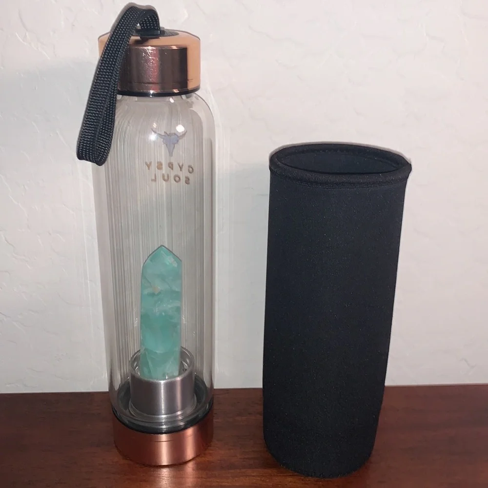 GYPSY SOUL AQUAMARINE QUARTZ BRAND NEW GLASS WATER BOTTLE WITH SLEEVE - Picture 4 of 10